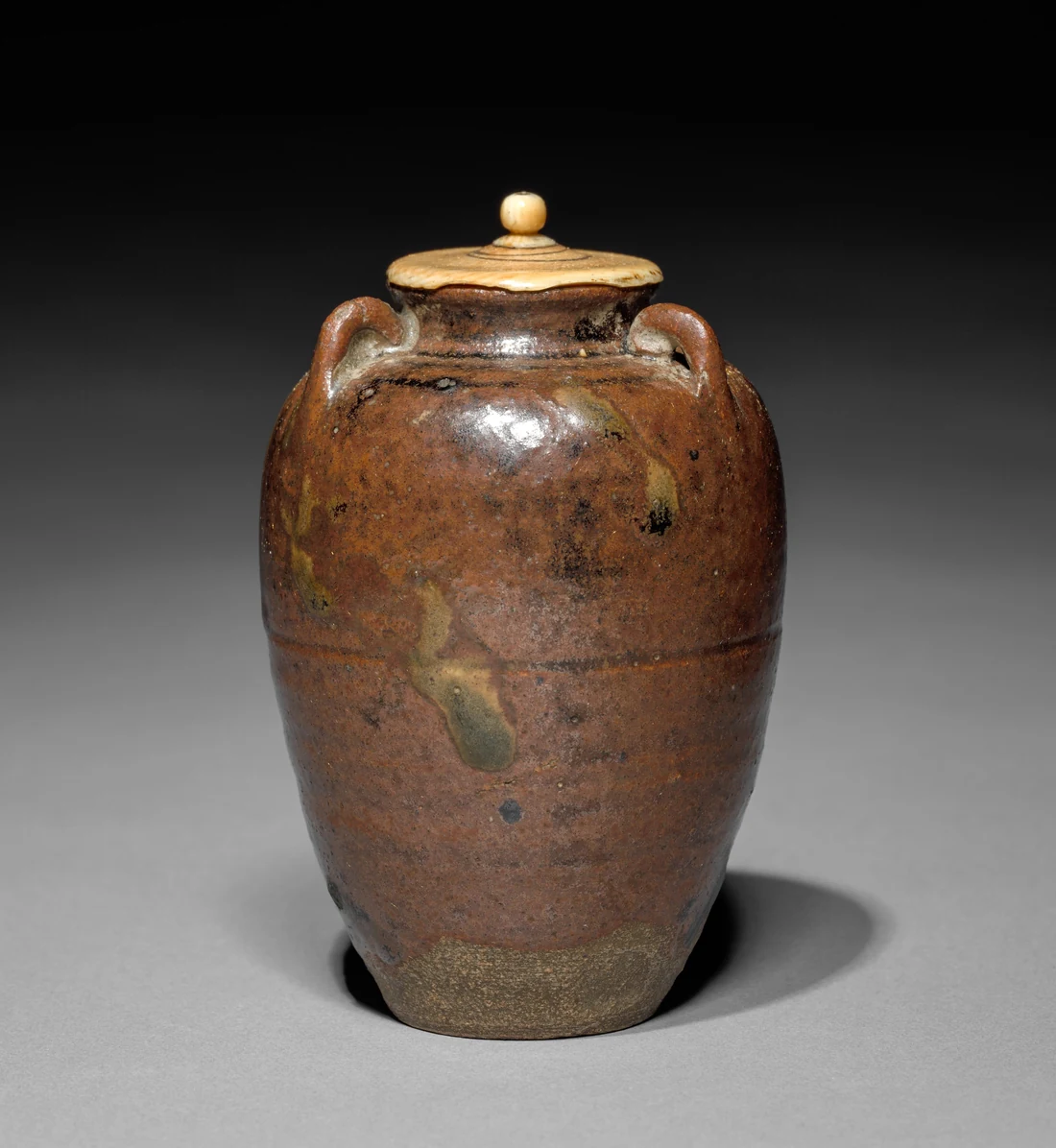 18世紀の日本の茶入（クリーブランド美術館所蔵）