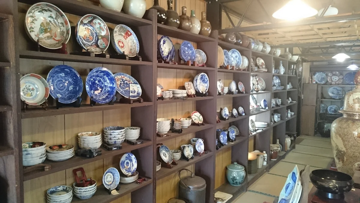 好古堂の店頭